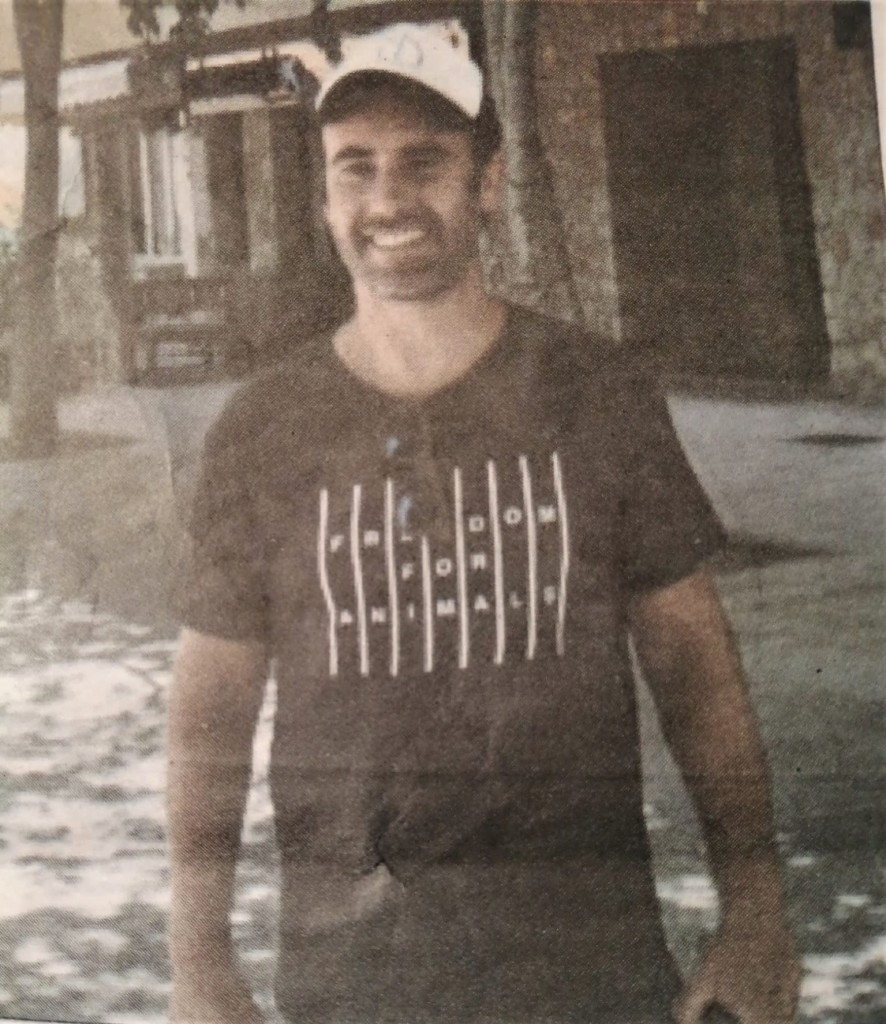 @ 29 Odontòleg WhatsApp Image 2021-08-01 at 03.16.17