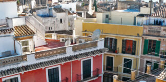 La oferta de alquiler permanente se desploma en Palma frente al turístico