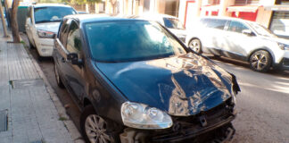 Pillado tras fugarse después de chocar contra una farola y ocho motos en la avenida de Joan Miró