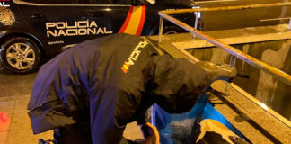 Huye de madrugada en Palma sin casco, en rojo y con una moto robada