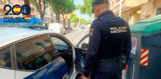Amenaza con un cuchillo a un viandante tras perseguirle por el centro de Palma