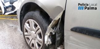 Un motorista choca contra un coche y huye en Palma