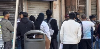 Más de 4.000 inmigrantes desbordan las oficinas en Palma por la regularización