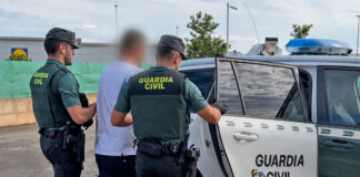 Detenido por golpear y tirar al suelo a un anciano de 93 años para robarle en Campos