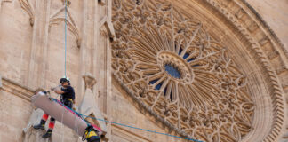 Simulacro de rescate extremo en la Catedral de Mallorca