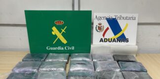 Incautan 16 kilos de cocaína ocultos en el doble fondo de un coche en el Port d’Alcúdia