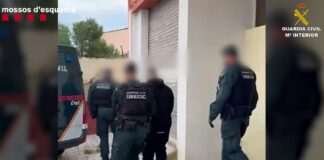 Desmantelan en Palma una red que vendía tásers y armas prohibidas por Bizum