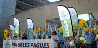 Los docentes se plantan por el hachazo en las pagas extras y la vivienda inasumible en Mallorca
