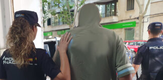 Un hostelero en Palma apuñala a su empleado tras quejarse de jornadas de 16 horas