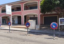 Señalización sin autorización en Can Carbonell