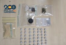 Cazado en Ibiza con medio centenar de pastillas de MDMA tras intentar esconderse en un portal