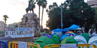 Cort exige el desalojo inmediato de la acampada de Plaza de España tras denuncias de «acoso sexual» y presencia de menores
