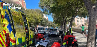 Una mujer herida tras un choque frontal entre 2 patinetes eléctricos en Palma