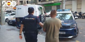 Detenido en Palma por atacar a un hombre con una botella rota y robarle 2 móviles